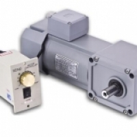 山藤調(diào)速電機的操作注意事項